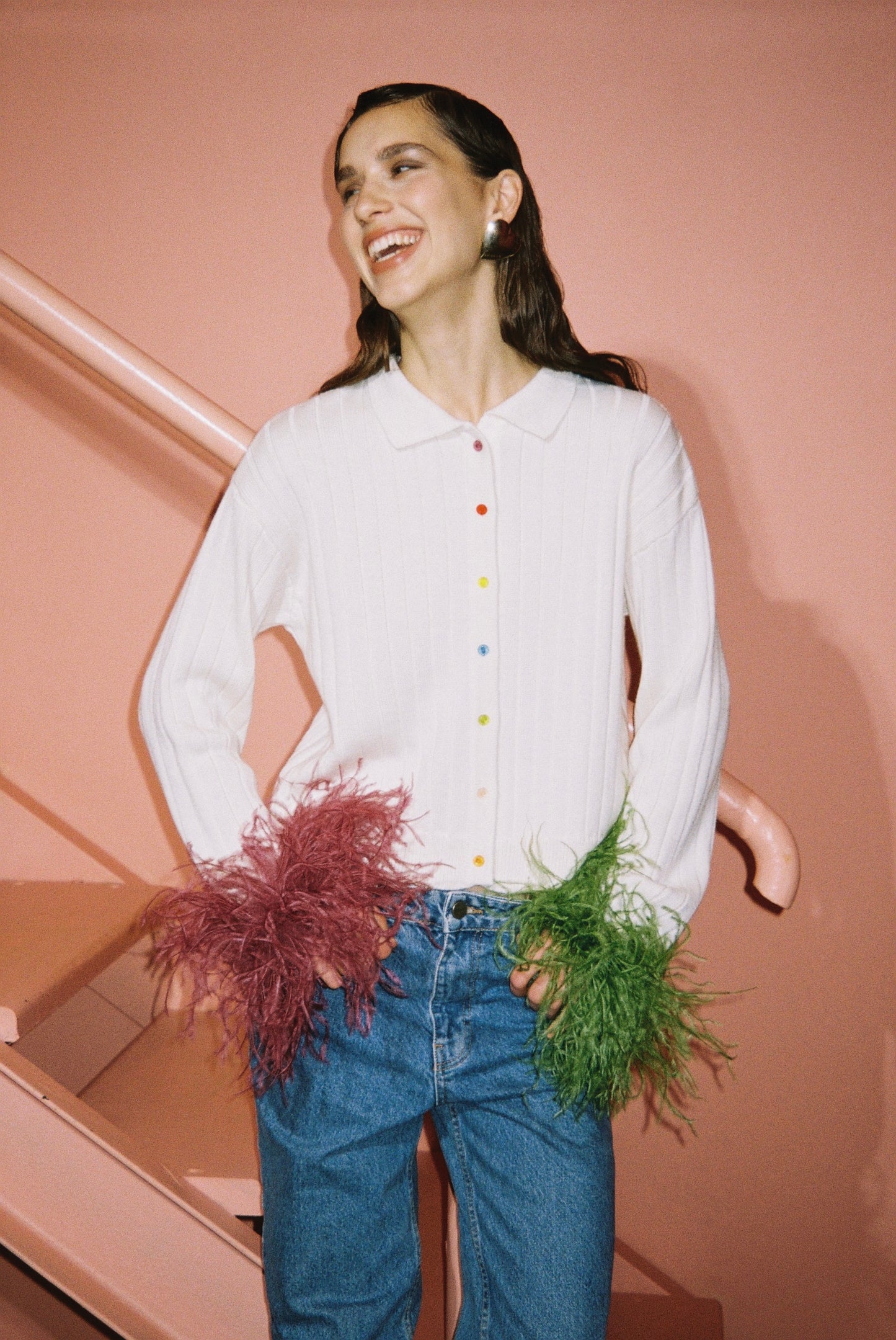 Cardigan with colorful feathers