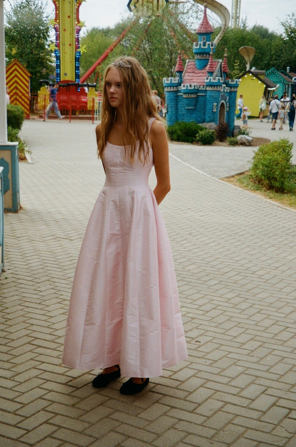 Silhouette midi dress